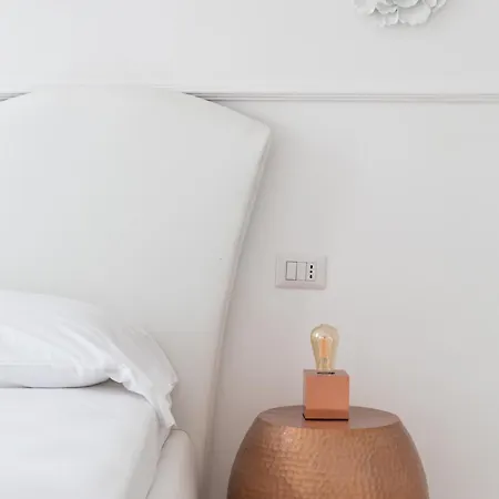 Golden By Dimorra 3*