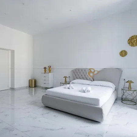 Golden By Dimorra 3* ナポリ